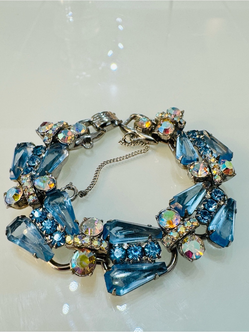 Juliana Pentagon Rhinestone Bracelet Blue Aurora Borealis Vintage - Picture 2 of 7